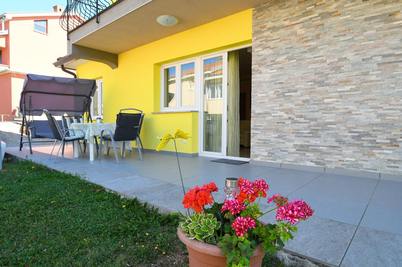 Apartment Mirjana 2 Rijeka Exteriör bild