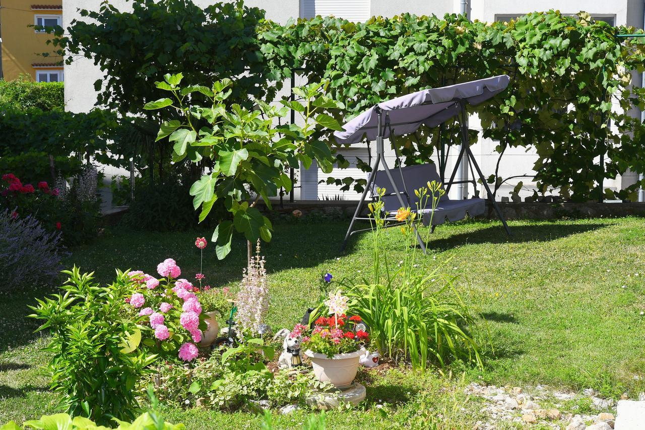 Apartment Mirjana 2 Rijeka Exteriör bild