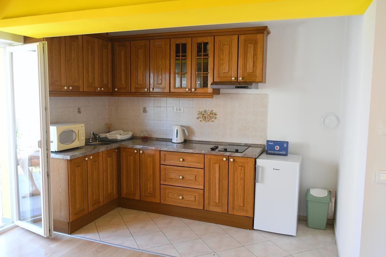 Apartment Mirjana 2 Rijeka Exteriör bild